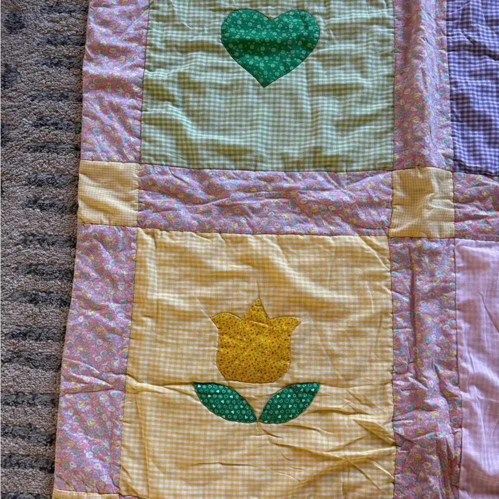Vintage 1980s handmade floral quilted blanket or wall hanging